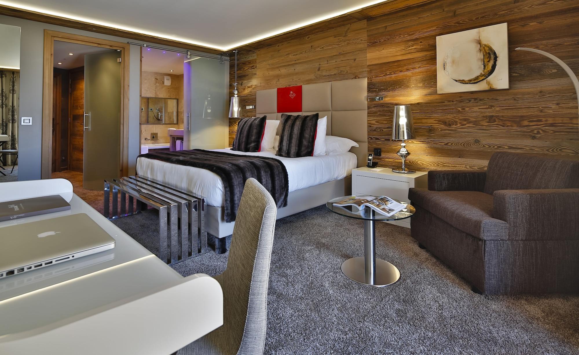 Hotel Koh-i Nor By Les Etincelles 5*